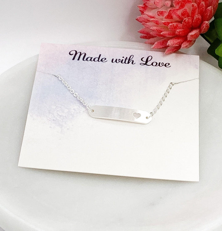 Bracelet barre avec découpe en forme de petit cœur, bracelet chaîne fine, bracelet « Je t’aime », bijou cœur, bijou symbolique, bracelet minimaliste