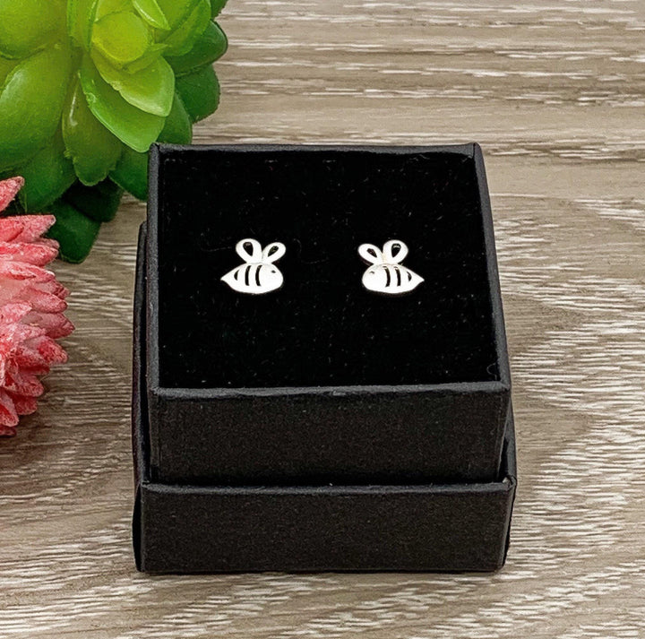 Boucles d'oreilles abeille, petites boucles d'oreilles puces abeille, puces en argent sterling, boucles d'oreilles bourdon, bijoux abeille, boucles d'oreilles puces délicates, boucles d'oreilles pour petites filles
