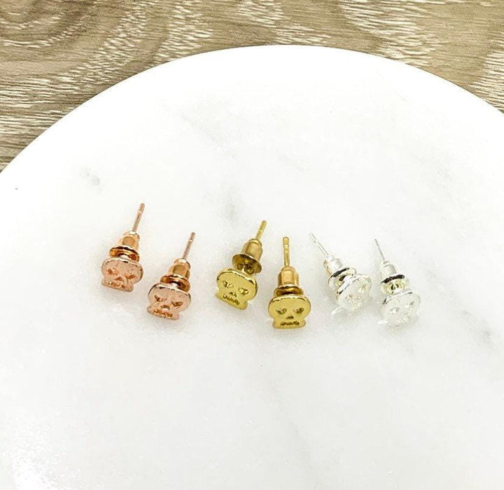 Boucles d'oreilles tête de mort, Puces d'oreilles tête de mort, Boucles d'oreilles pour ados, Boucles d'oreilles anatomie, Bijoux originaux, Bijoux scientifiques, Puces squelette, Bijoux d'Halloween