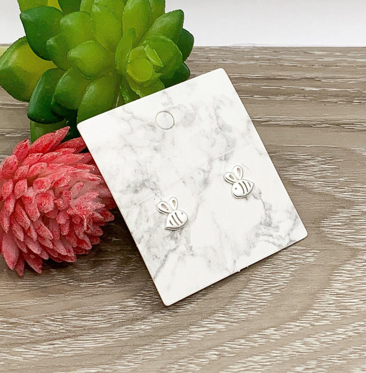 Boucles d'oreilles abeille, petites boucles d'oreilles puces abeille, puces en argent sterling, boucles d'oreilles bourdon, bijoux abeille, boucles d'oreilles puces délicates, boucles d'oreilles pour petites filles