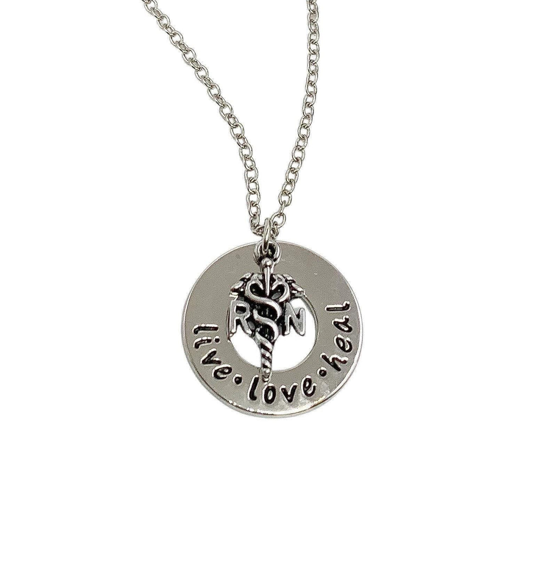 Collier pour infirmière diplômée, Vivre, aimer, soigner, Cadeau de remerciement pour infirmière, Bijou pour infirmière diplômée, Le métier d'infirmière est un travail de cœur, Cadeau pour étudiante en soins infirmiers