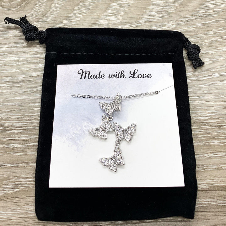 Collier papillons miniatures en argent, bijoux papillon en zircone cubique, cadeau pour les amoureux des insectes, collier insectes, bijoux de printemps, collier délicat