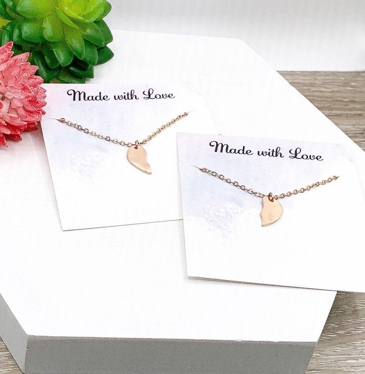 Ensemble de 2 petits cœurs brisés, colliers d'amitié assortis, cadeau pour meilleure amie, cadeau pour petite sœur, cadeau d'anniversaire pour grande sœur, collier entrelacé