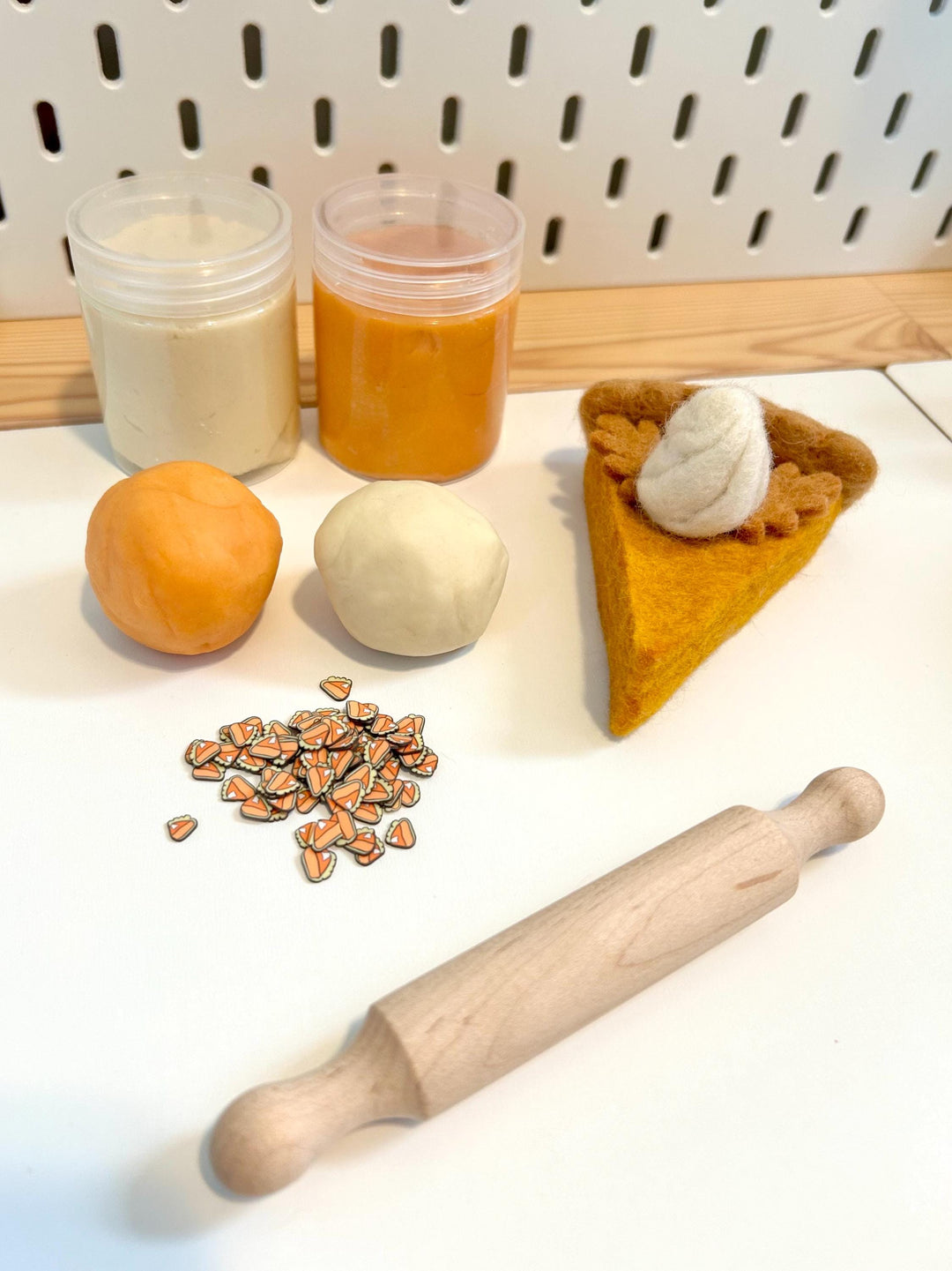 Fall Playdough Set with Charms & Rolling Pin | Autumn Sensory Dough Kit | Handmade Non-Toxic Playdough with Loose Parts | Montessori Play