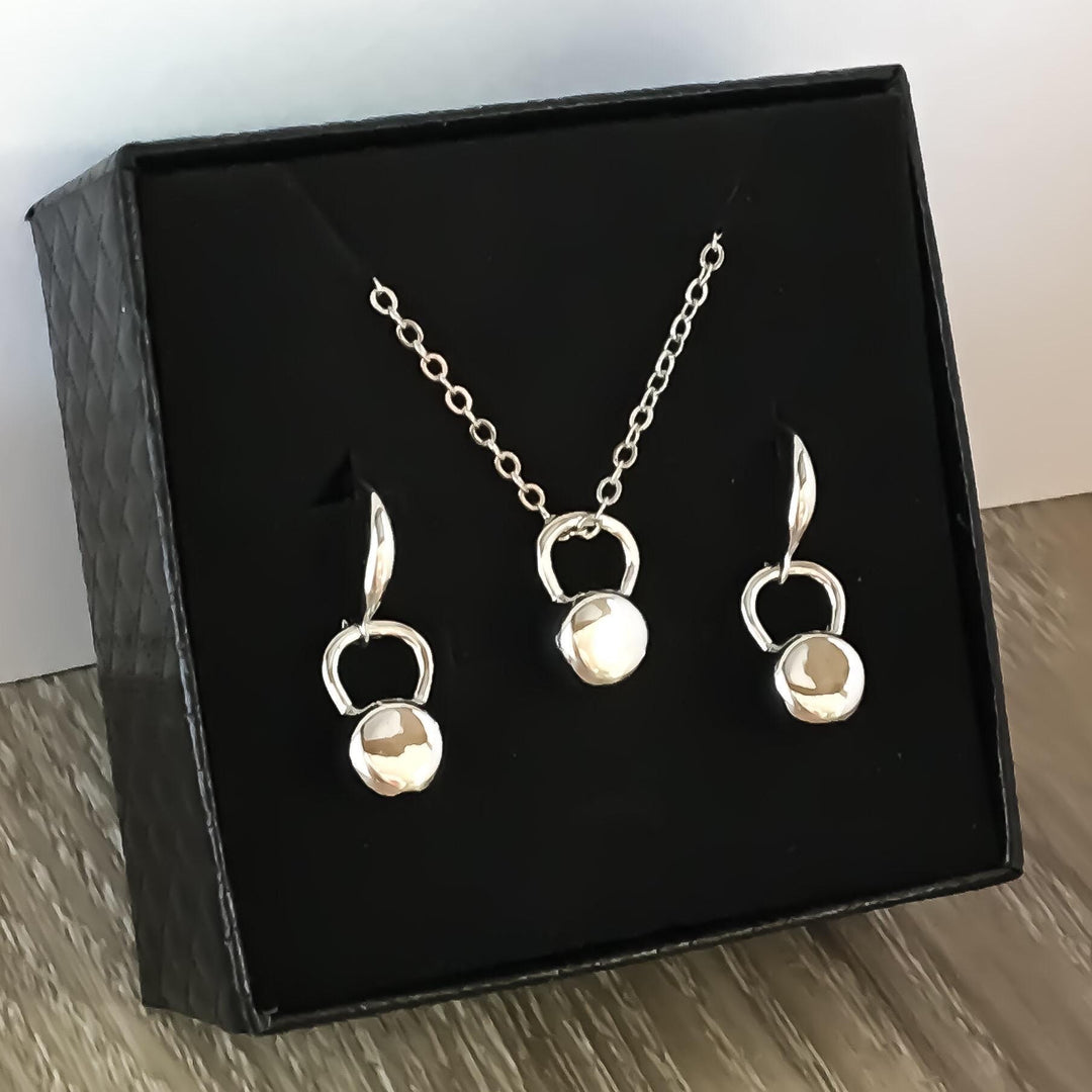 Kettlebell Hook Earrings | Dangling Fitness Jewelry | Gold or Silver | Cute Gym Earrings | Workout Accessory | Weightlifting Trainer