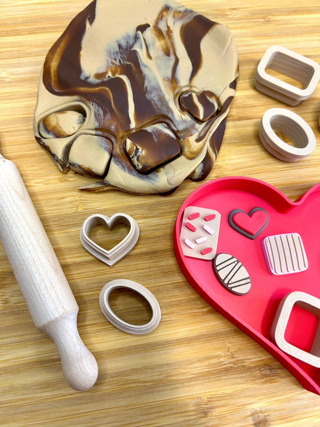 Chocolate Swirl Playdough Kit | Valentine Playdough | Chocolate Resin Charms | Sensory Play | 8oz Playdough Jar