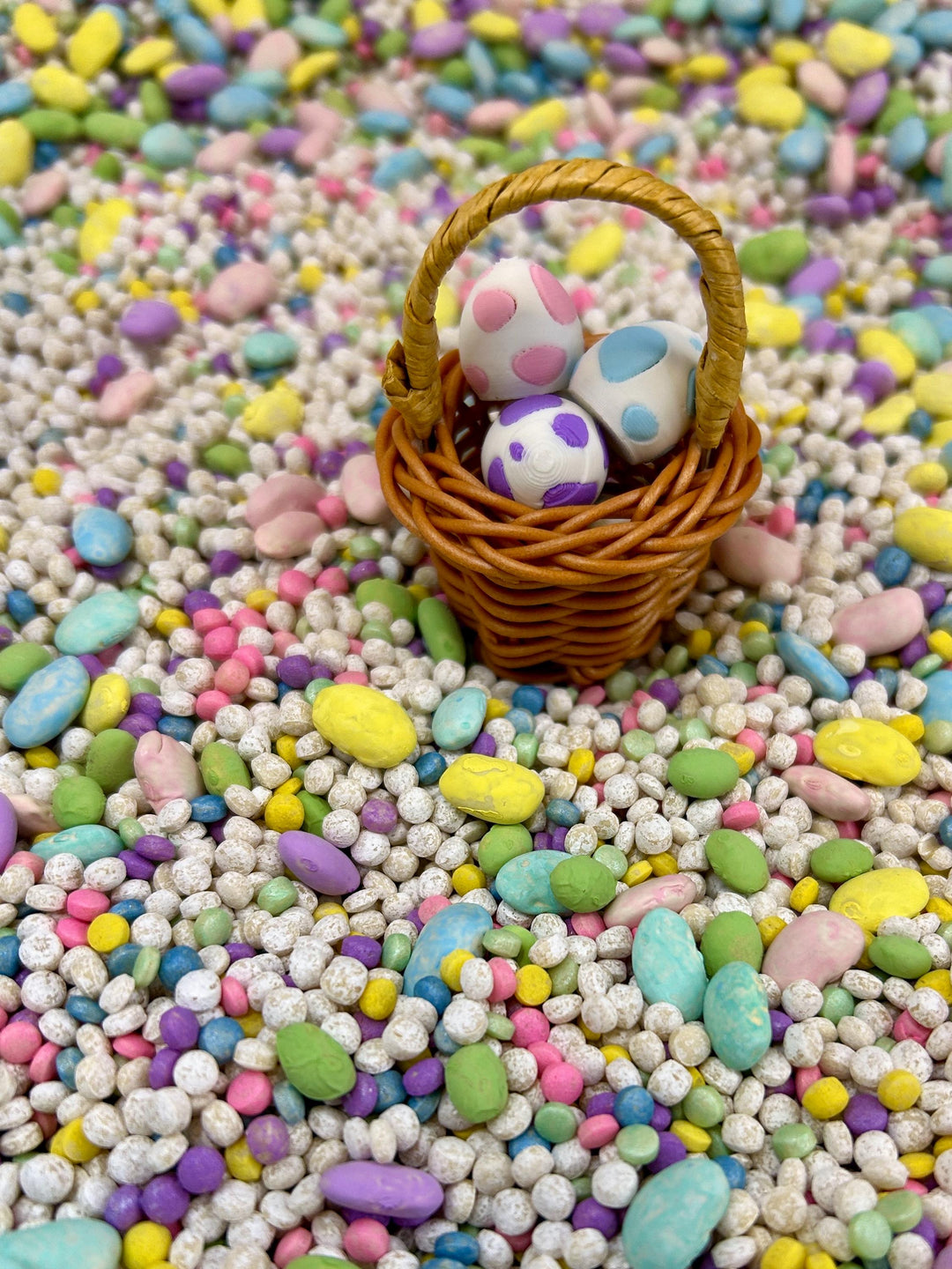 Miniature Easter Basket with 3D Printed Easter Eggs | Realistic Wicker Basket | Trinket Container | Small World Play | Easter Basket Gift