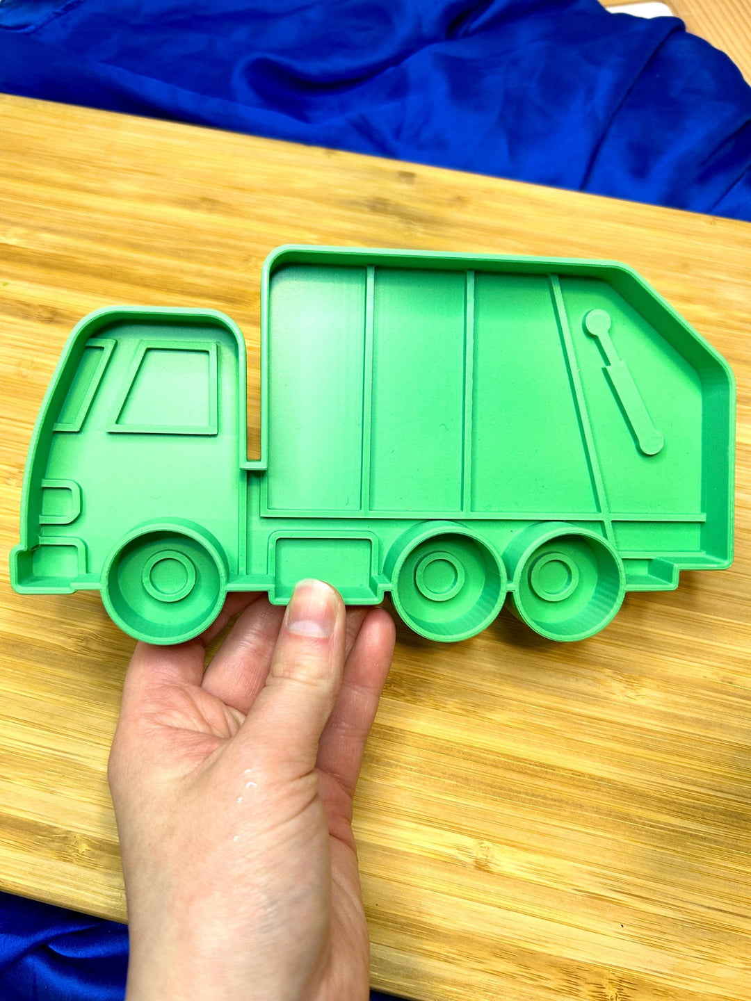 Earth Day Sensory Play Set | Garbage Man Truck Bin | 3D Printed Green Recycling Trinket Tray | Montessori Play | Flisat Table Accessory