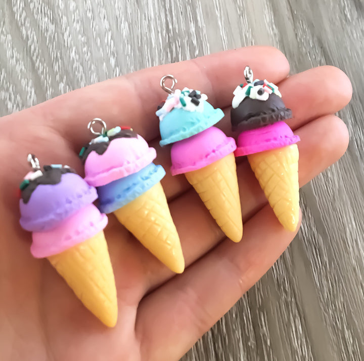 Breloque cornet de glace, nourriture, résine souple