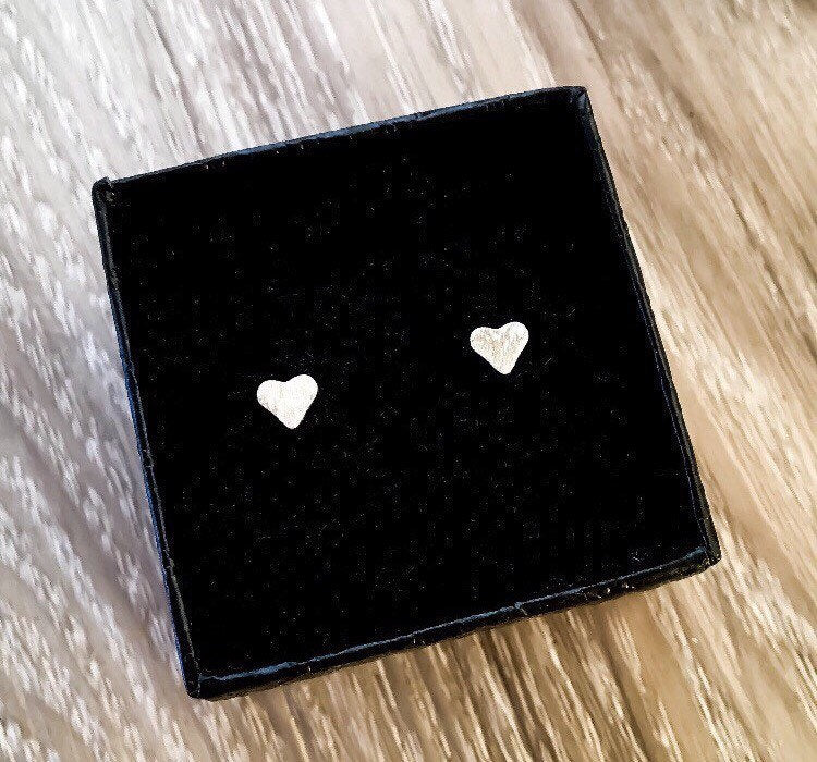 Dainty Heart Stud Earrings, Tiny Heart Earrings, Rose Gold Stud Earrings, Dainty Jewelry, Bridesmaid, Minimalist Stud Earrings, Friendship