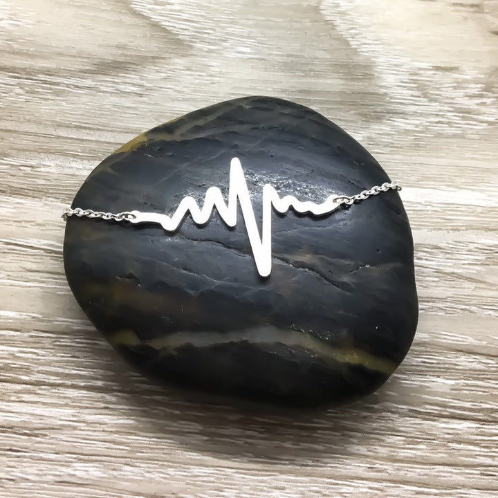 Mother Heart Pendant with Card, Heartbeat EKG Necklace, Miscarriage Gift, Loss of Infant Keepsake, Remembrance Gift, New Mother Gift