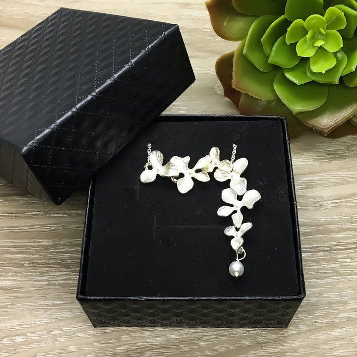 Orchid Flower Necklace, Floral Jewelry, Gift for Daughter, Nature Gift, Bridesmaid Gift, Naturalist Jewelry, Sister Necklace, Gardening Gift