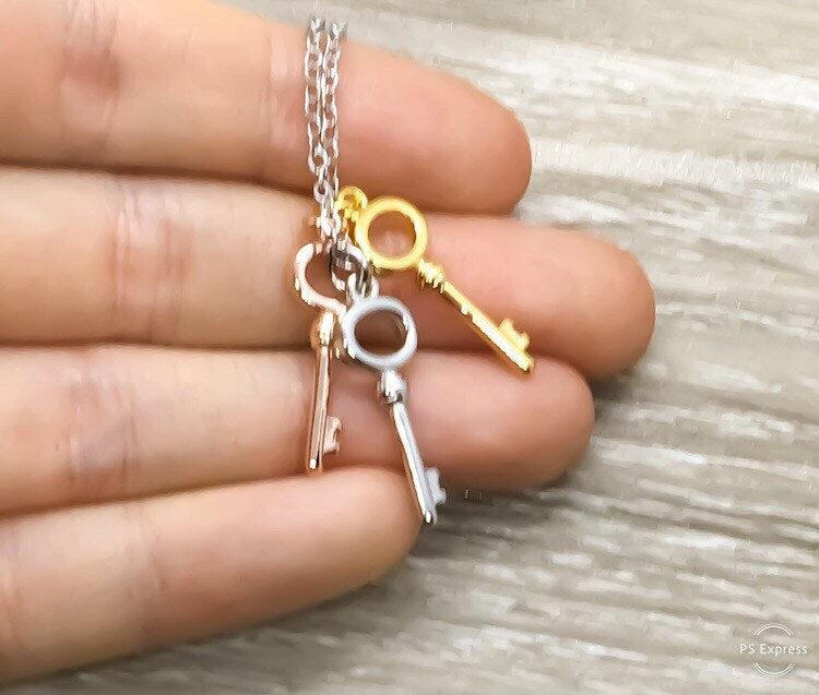 Three Keys Necklace, Minimal Jewelry, Tiny Key Pendant, Friendship Necklace, Best Friends Gift, Simple Reminder, Gift for Daughter, Modern