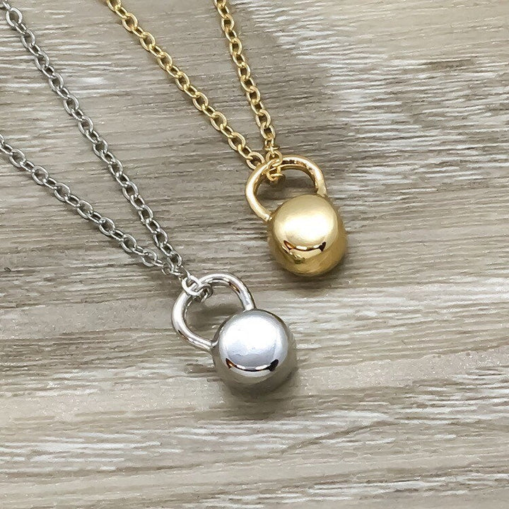 Collier mini kettlebell, collier fitness argenté, bijoux de gym, pendentif kettlebell doré, cadeau pour coach sportif, cadeau force, cadeau pour femme