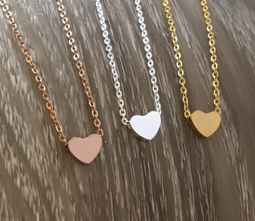 Carte « Le soin des enfants est un travail de cœur », Collier petit cœur, Or rose, Argent, Or