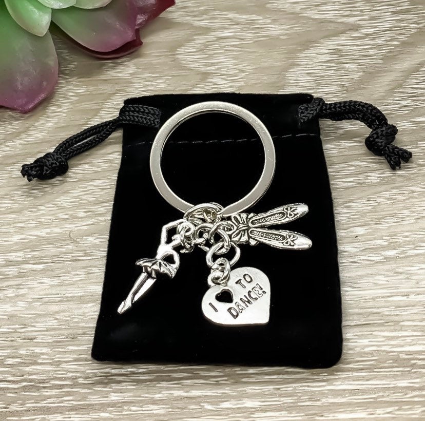 Porte-clés « J’aime la danse », cadeau pour danseuse, breloque ballerine, cadeau pour fille, cadeau pour petite fille, petit cadeau à glisser dans une chaussette de Noël, porte-clés unique