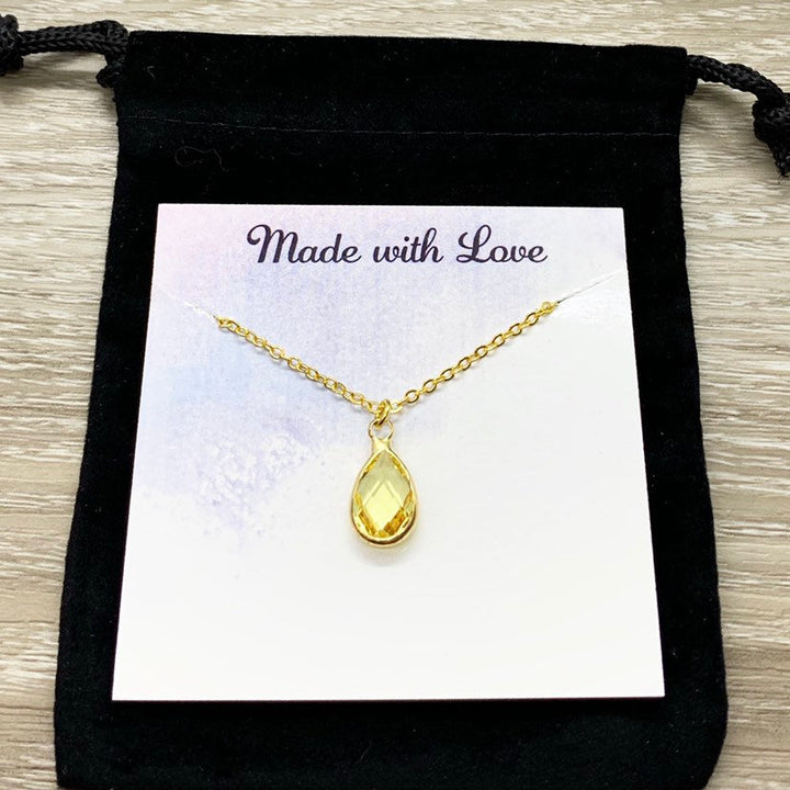 Collier avec pendentif topaze, pierre de naissance de novembre, délicat collier à breloque en cristal, cadeau d'anniversaire personnalisé pour elle, bijou symbolique, cadeau pour maman
