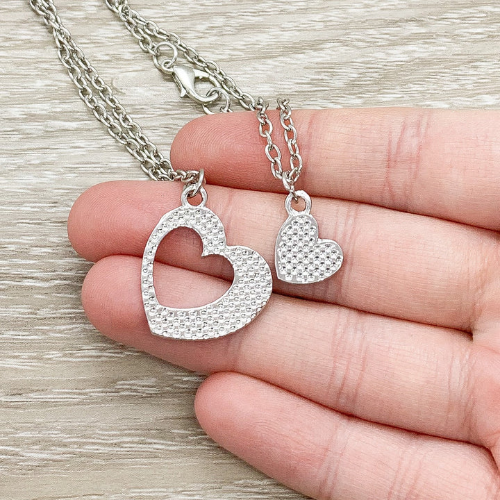 Mother and Daughter Necklace Set for 2, Interlocking Hearts Necklaces, Two Hearts Pendant, Every Day Necklace, Daughter Gift, Mother Gift