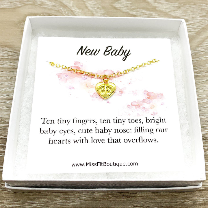 Card for Mom To Be, Tiny Heart Necklace with Footprints, New Baby, Expectant Mother Gift, Motherhood Keepsake, Gift for New Mommy