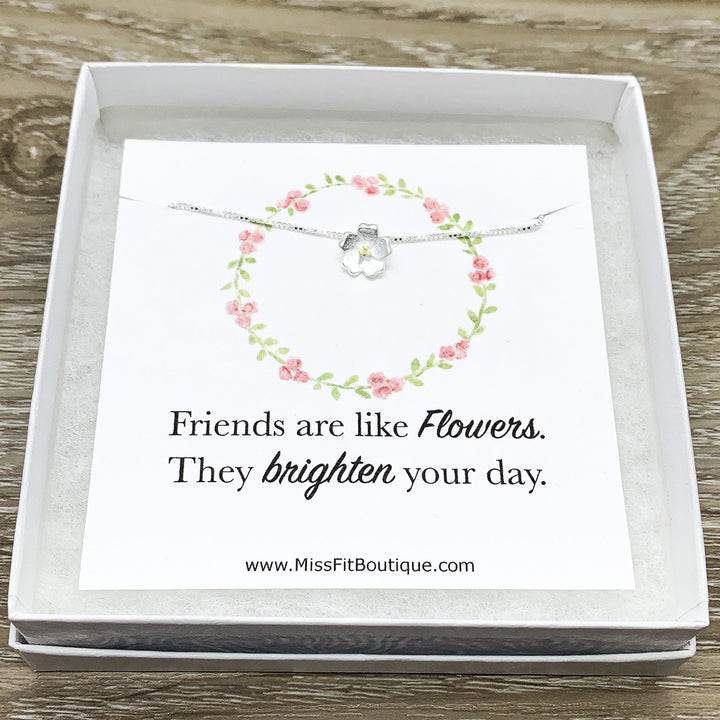 Daisy Necklace, Tiny White Flower Jewelry, Friendship Necklace, Floral Jewelry, Nature Gifts, Best Friend Gift, Necklace with Meaning
