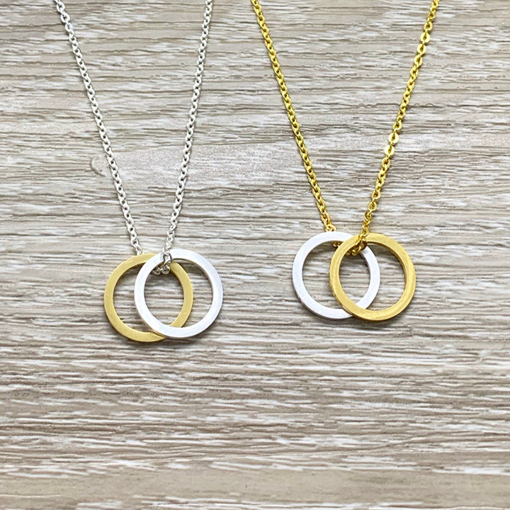 Aunt & Niece Gift, Circular Pendant, Linked Circles Necklace, Interlocking Circles Necklace, Aunty Gift, Niece Necklace, Gift for Aunt
