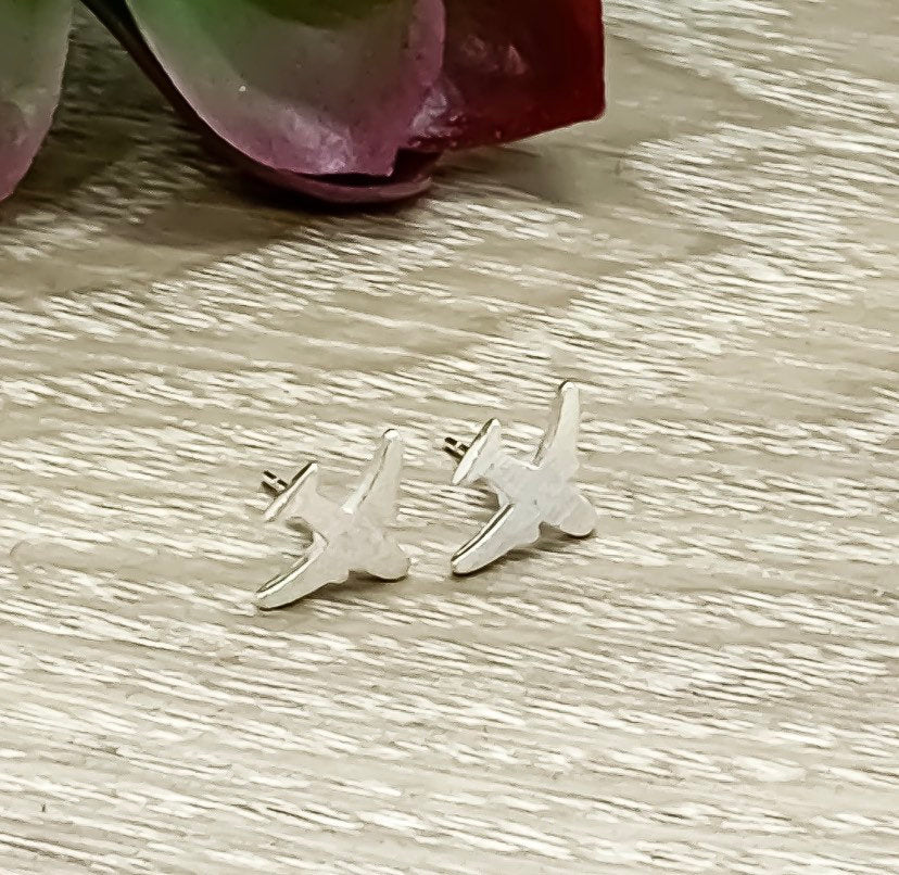 Tiny Airplane Stud Earrings, Silver Airplane Earrings, Dainty Airplane Jewelry, Minimalist Stud Earrings, Travel Gift, Travel Jewelry, Boho