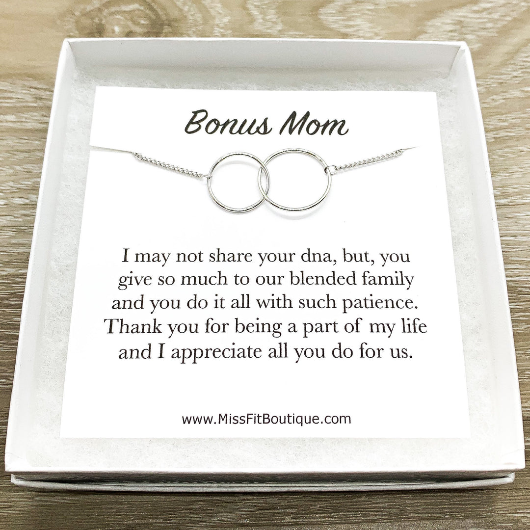 Bonus Mom Gift, Interlocking Circles Necklace, Circular Pendant, Linked Circles Necklace, Unbiological Mother Gift, Mother of the Groom