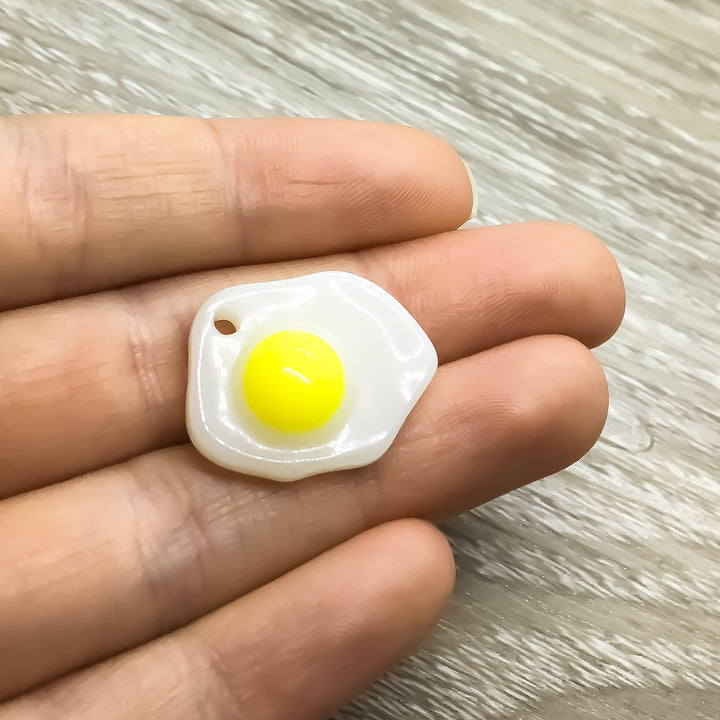 Breloques en résine Kawaii Foodie : chocolat, œuf, macaron, avocat, bouteille d'eau